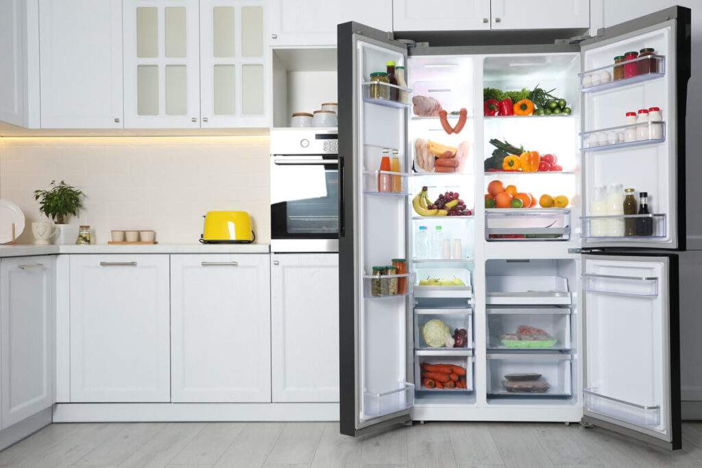 Combină frigorifică vs frigider