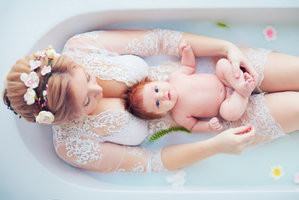 Ce temperatură trebuie să aibă apa la baia bebelușului?