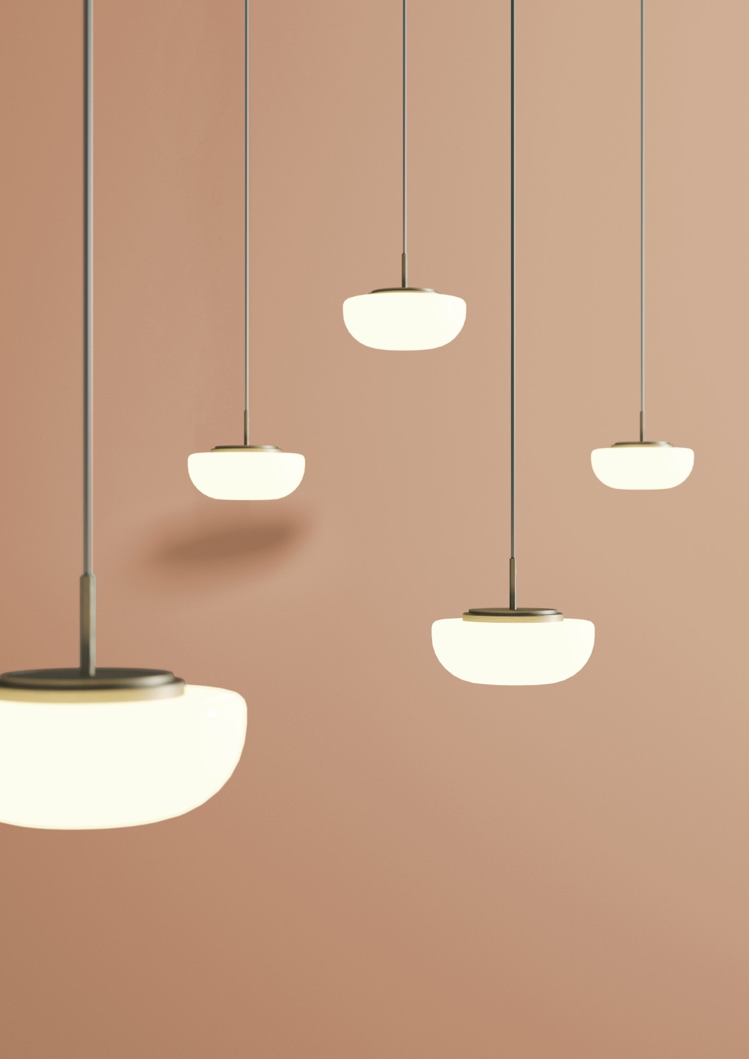 Suspensie Contardi Kiki Cluster  design Contardi Studio  baza rotunda d 57cm alb lucios  7 suspensii auriu satinat - nichel  sticla opal