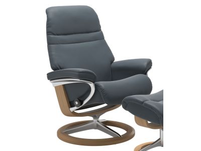 Fotoliu recliner Stressless Sunrise M Signature, baza Polished - Oak stain, tapiterie piele Batick Atlantic Blue