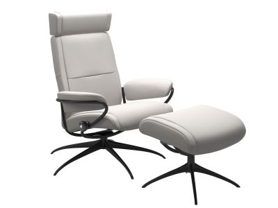 Fotoliu recliner cu taburet Stressless Paris Star cu tetiera reglabila, cadru Matte Black, tapiterie piele Batick Milky White