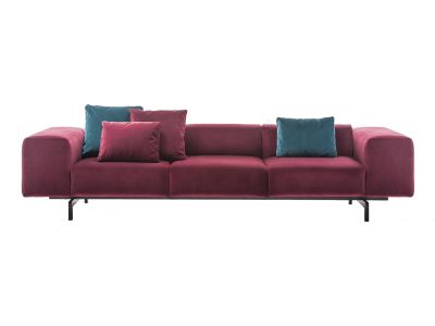 Canapea Kartell Largo Velluto design Piero Lissoni cu 3 locuri, doua brate, 301cm, rosu cardinal