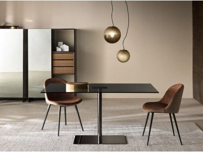 Masa Tonelli Design Farniente, design G.T. Garattoni, 130x70cm, h 73cm, baza negru mat, top sticla Fume