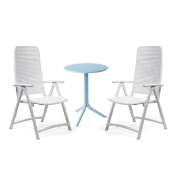 Set Nardi cu masa Spritz  d 60.5cm, h 76.5 albastru si doua scaune pliabile Darsena alb