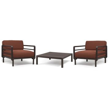 Set mobilier exterior Nardi Maximo cu fotolii cu cadru maro Terra, perne maro Cannella Sunbrella si masuta