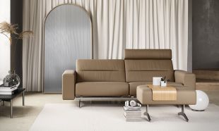 Canapea cu 3 locuri Stressless Stella, 1 tetiera, brate joase S1, picioare negru mat, tapiterie piele Paloma Beige